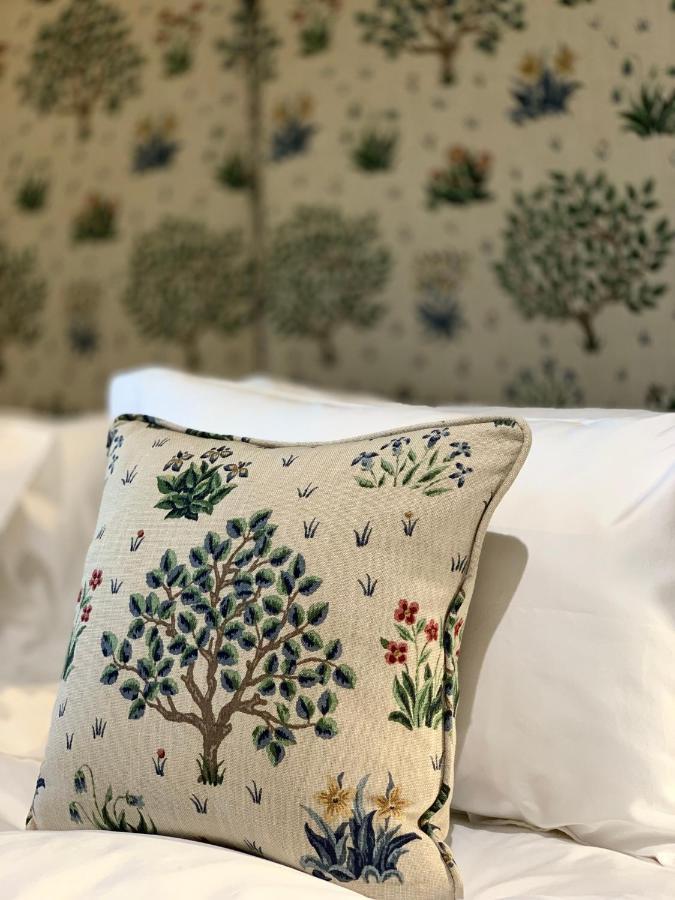 The Ghillie Bed & Breakfast Мелроуз Екстериор снимка